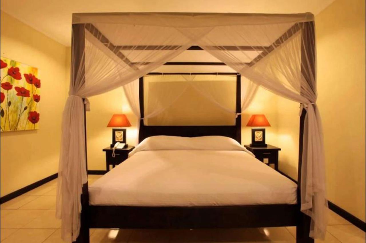 Hotel Intansari Denpasar  Exterior photo